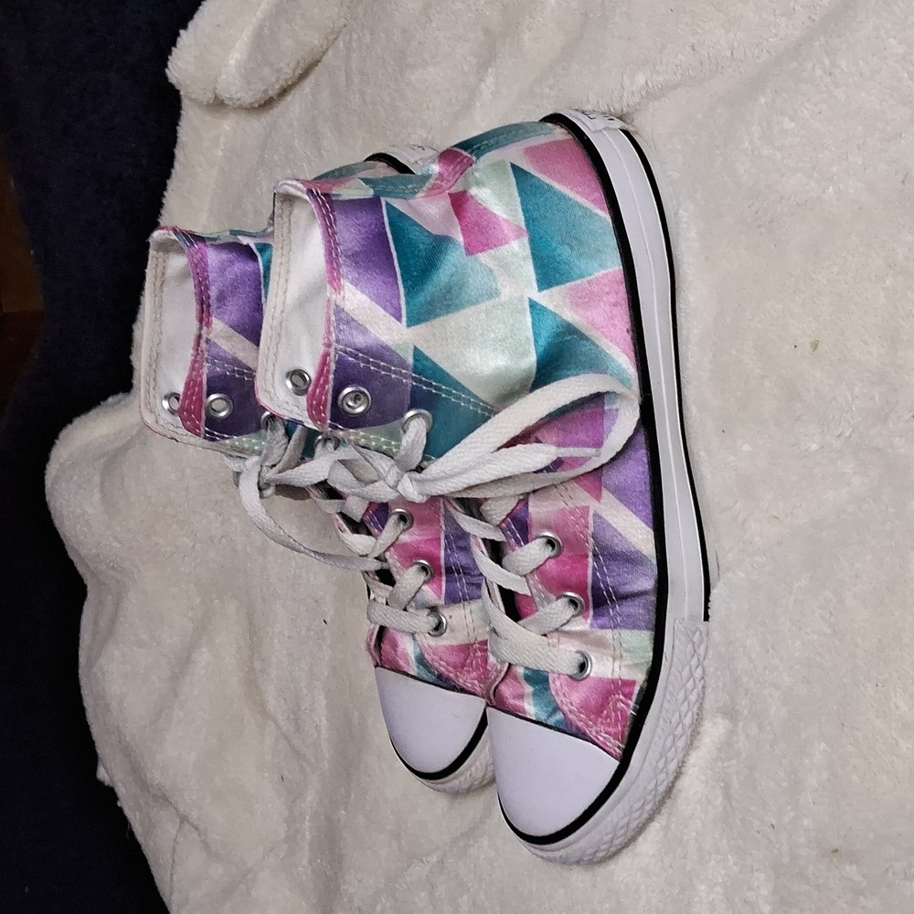 Converse girls size 3 multicolor hightop sneakers